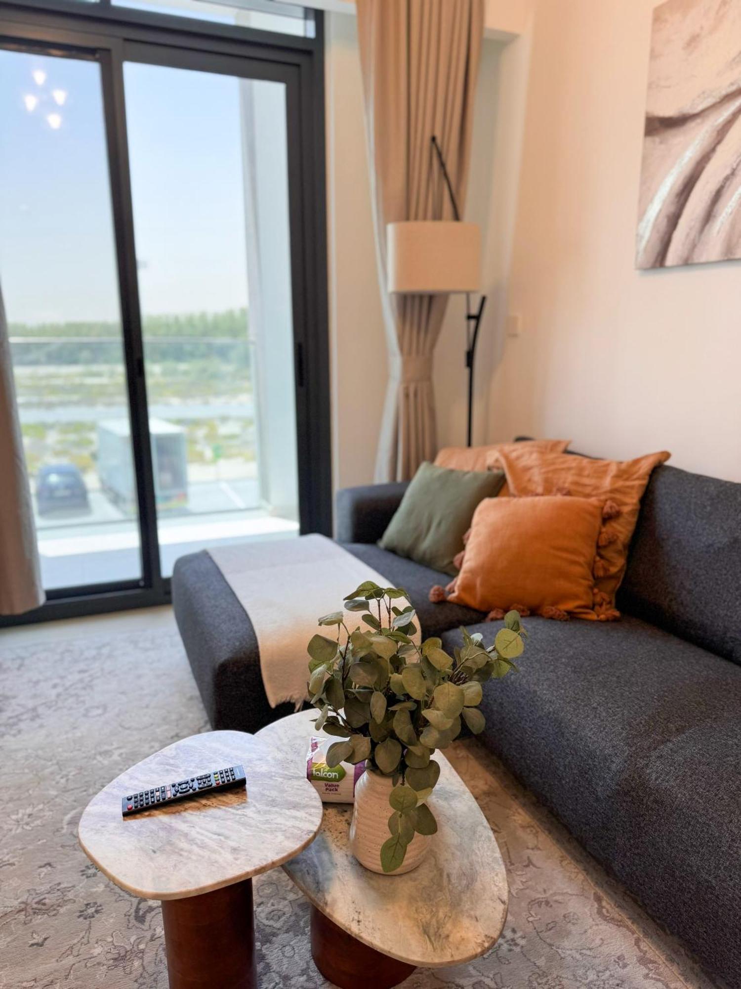 Cozy * Dubai